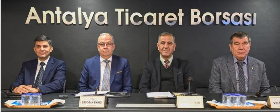 ‘ANTALYA’DA FIRTINA VE SAĞANAKTAN ETKİLENEN ÜRETİCİYE ÖDENEK SUNULMALI’