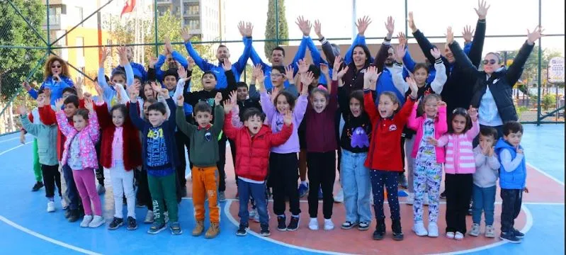 BİR ANTALYA BÜYÜKŞEHİR HİZMETİ DAHA.. ‘TRAFİĞİ BOŞVERİN, SPOR YAPALIM’