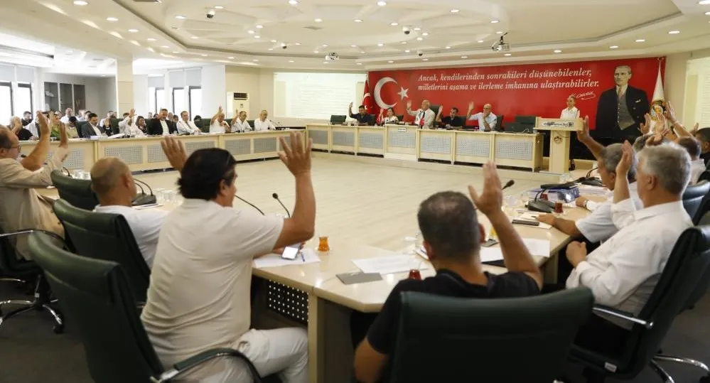 ALANYA’DA İŞLETMELERE RUHSAT İÇİN ÖNCE ‘ÖN ONAY’ VERİLECEK
