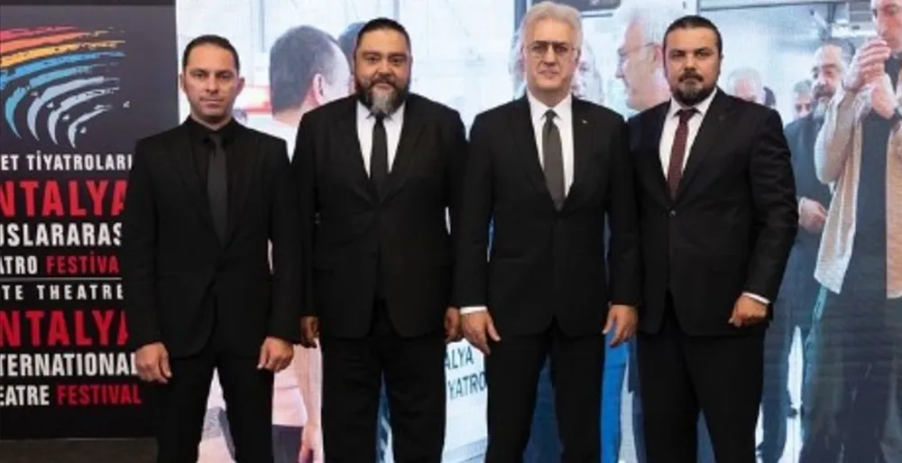 DEVLET TİYATROLARI ATF25’TE.. TİYATRONUN GÜCÜ TURİZMİ DÖNÜŞTÜRÜYOR: KARADAĞLI’DAN STRATEJİK VİZYON