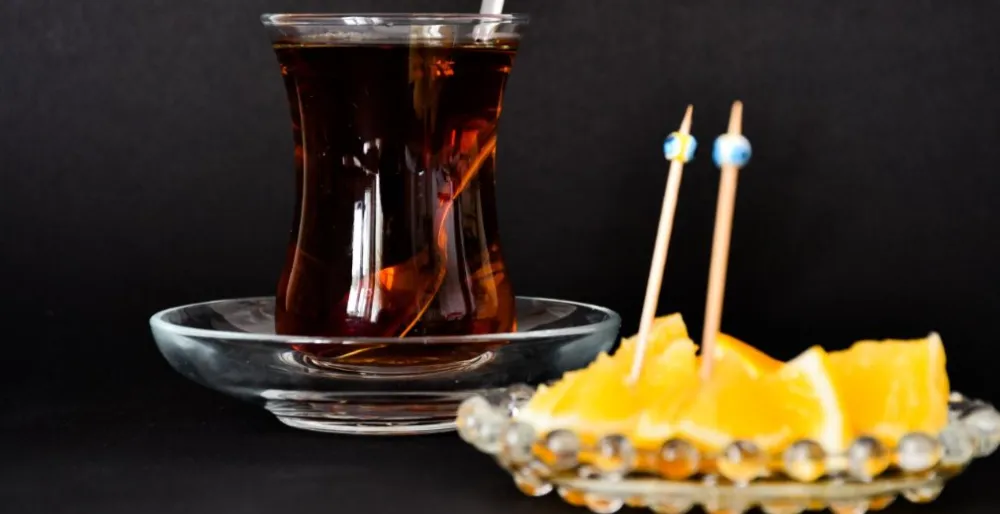 ÇAYIN YANINDAKİ LİMONA PARA İSTEYEN İŞLETMEYE 38 BİN TL CEZA