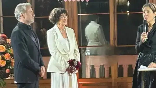 GAZETECİ ŞİRİN PAYZIN BİR İŞ İNSANI İLE İTALYA