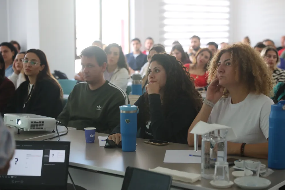 SPOR EĞİTMENLERİNE GELİŞİM EĞİTİMİ