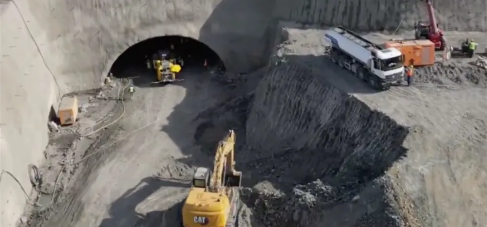 ANTALYA-ALANYA OTOYOLU ÇALIŞMALARI HIZLA DEVAM EDİYOR