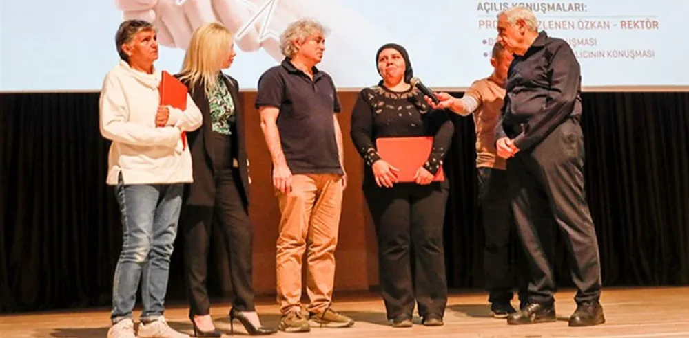 DONÖR AİLELERİ İLE ORGAN BAĞIŞIYLA YAŞAMA TUTUNANLAR ANTALYA’DA BULUŞTU