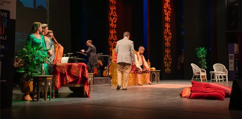 KÜLTÜR SANATIN KALBİ ANTALYA’DA ATIYOR.. SAGOPA KAJMER İLE RAP GECESİ