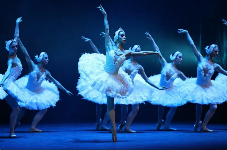 KUĞU GÖLÜ BALESİ DENİZLİ’DE BÜYÜK BEĞENİ ALDI