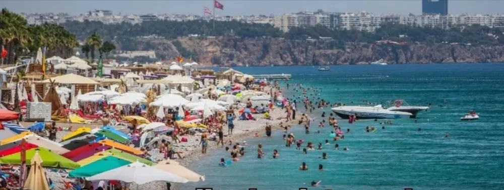 OCAK-EKİM DÖNEMİNDE 16 MİLYONU AŞKIN TURİST ANTALYA’NIN TADINI ÇIKARDI
