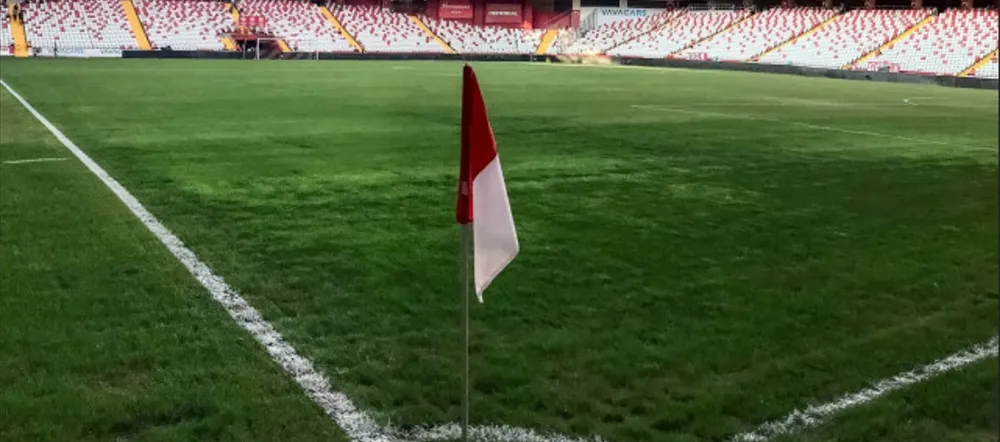 ANTALYASPOR-GALATASARAY MAÇINDA FUTBOLDAN ÇOK ZEMİN VE BİLET FİYATLARI KONUŞULDU