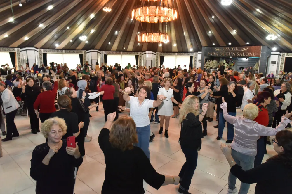 KEPEZ’DEN TAZELENME ÜNİVERSİTESİ ÖĞRENCİLERİNE KADINLAR MATİNESİ