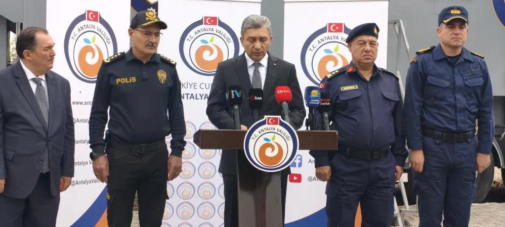 ANTALYA’DA KASIM AYI ASAYİŞ TOPLANTISI.. ‘ZEYTİNKÖY’DE SOSYAL ve KENTSEL DÖNÜŞÜM ŞART’