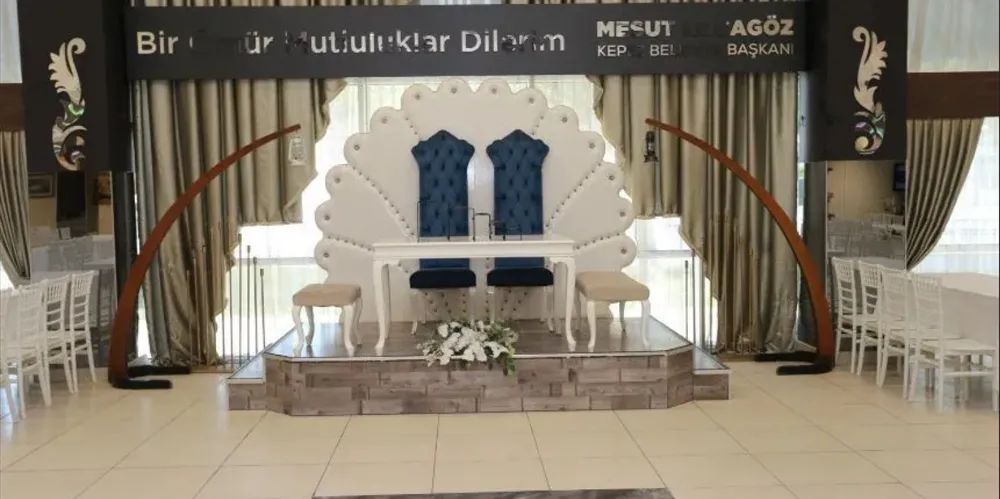 KEPEZ’DE ‘BAŞKAN’ ÇILDIRDI.. DAR GELİRLİ AİLELERE DÜĞÜN SALONU 10 BİN LİRA