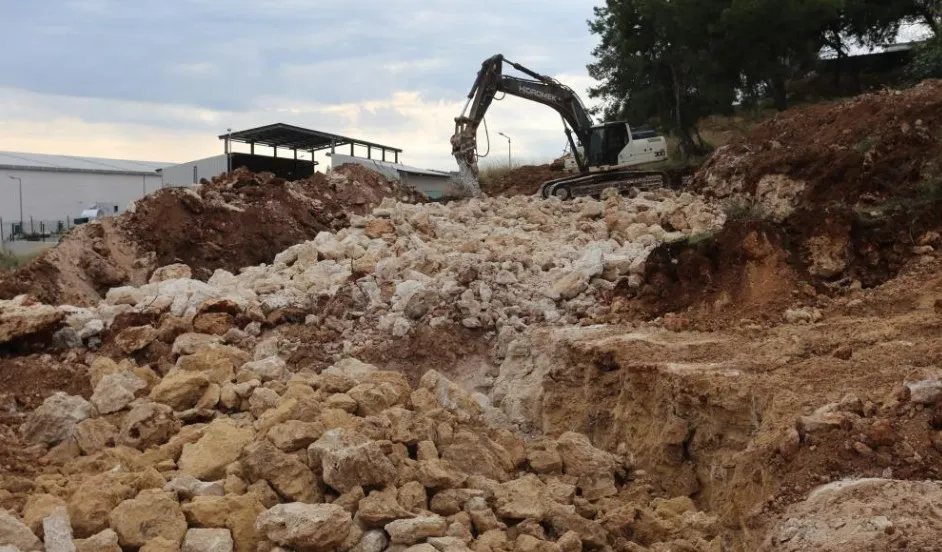 KEPEZ BELEDİYESİ DOĞA İLE İÇ İÇE HAYVAN BARINAĞI İNŞA EDİYOR