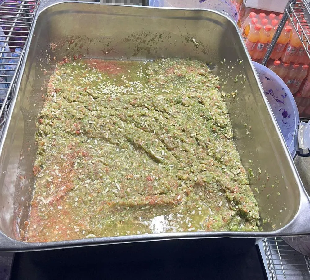 ANTALYA’DA YARIM TONDAN FAZLA BOZUK GIDA MADDESİ ELE GEÇİRİLDİ