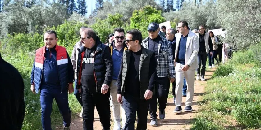 ANTALYA ZEYTİNPARK’TA ‘SAĞLIKLI YAŞAMA MERHABA’ YÜRÜYÜŞÜ