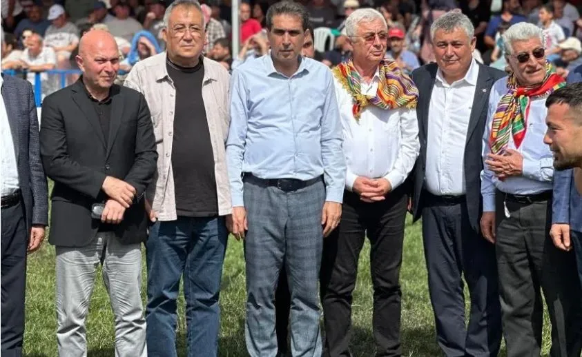 ANTALYALI AK PARTİ CHP MHP VE İYİ PARTİ’Lİ SİYASETÇİLER SERİK’TE BULUŞTU