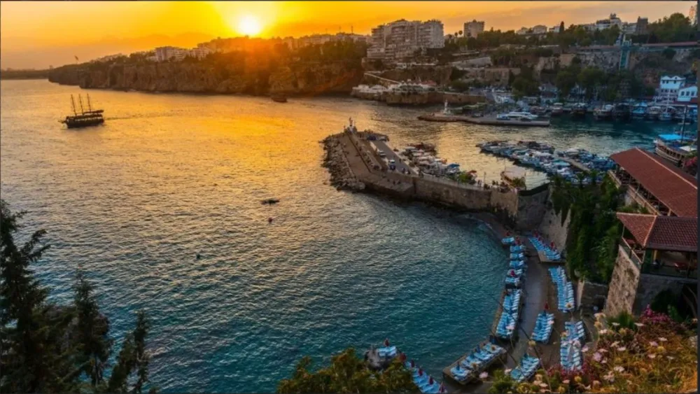 CEM ARÜV.. ‘ANTALYA ŞU ANDA ELDEN GİDİYOR BU ŞEHRE EL ATILMASI GEREKİYOR’