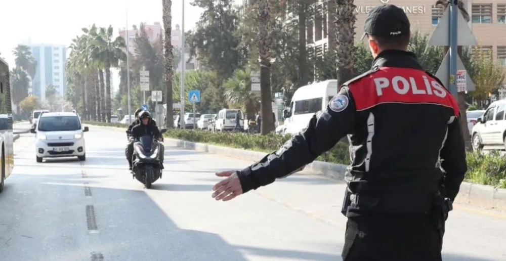KASK TAKMAYAN 475 BİN MOTOSİKLET SÜRÜCÜSÜNE CEZA YAĞDI