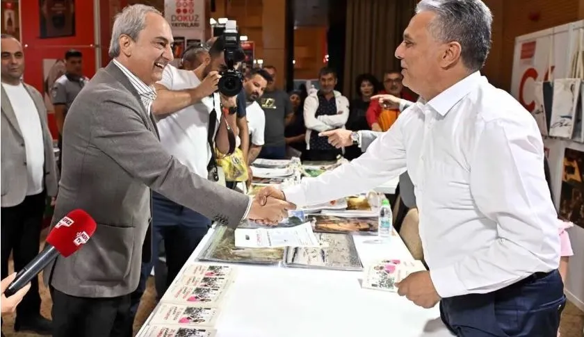 ÜMİT UYSAL’A BÖCEK İZİN VERMEDİ KOCAGÖZ KUCAK AÇTI