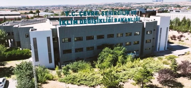 ÇEVRE İÇİN SIKI TAKİP.. HAVAYI KİRLETEN 53 TESİSE 38 MİLYON LİRA CEZA KESİLDİ