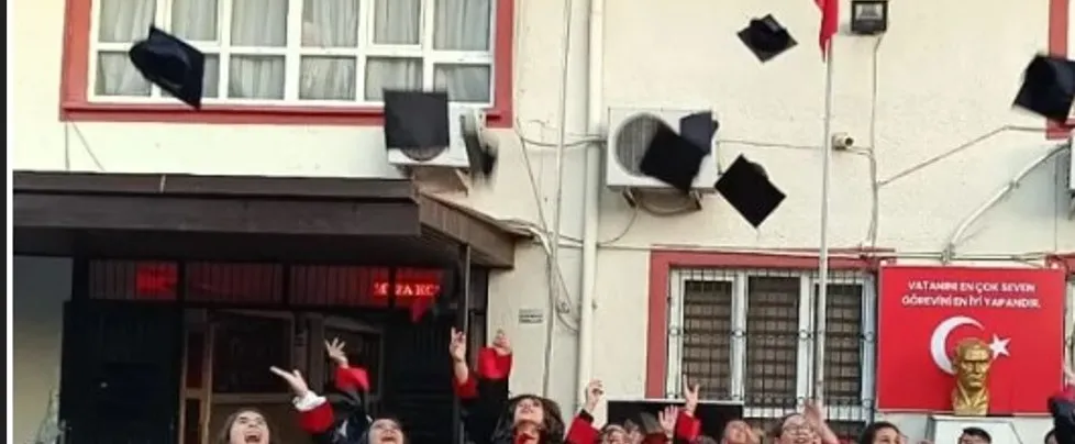 ADLİ BİLİŞİM UZMANI UYARDI.. YIL SONU KUTLAMALARI ÇETELERİN RADARINDA