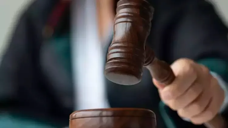 YAPAY ZEKÂ AVUKATLARIN BAŞINI YAKTI.. KULLANIMI DA HATALAR DA YAYGINLAŞIYOR