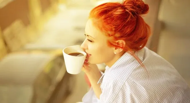 KAHVE KADINLARIN SAĞLIKLI YAŞLANMASINDA OLDUKÇA ETKİLİ