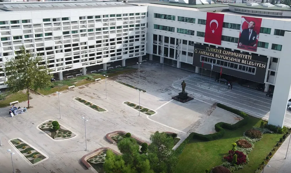 PAYLAŞIMI DİKKAT ÇEKTİ.. BÜYÜKŞEHİR’İN AK PARTİLİ PERSONELİ İTİRAFÇI MI OLDU?