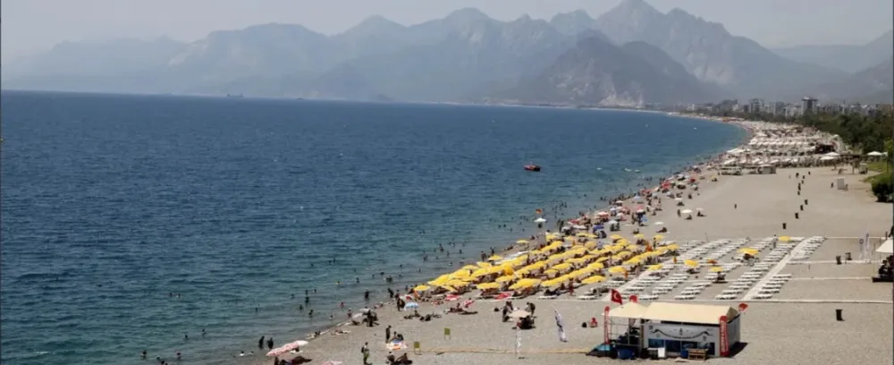 YURTTA HAVA DURUMU.. ANTALYA AZ BULUTLU VE AÇIK 34 DERECE OLACAK