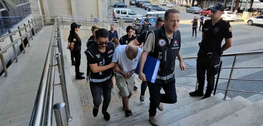 ‘LÜKS TATİL’ VURGUNU.. 300 KİŞİYİ 15 MİLYON LİRA DOLANDIRMIŞLAR
