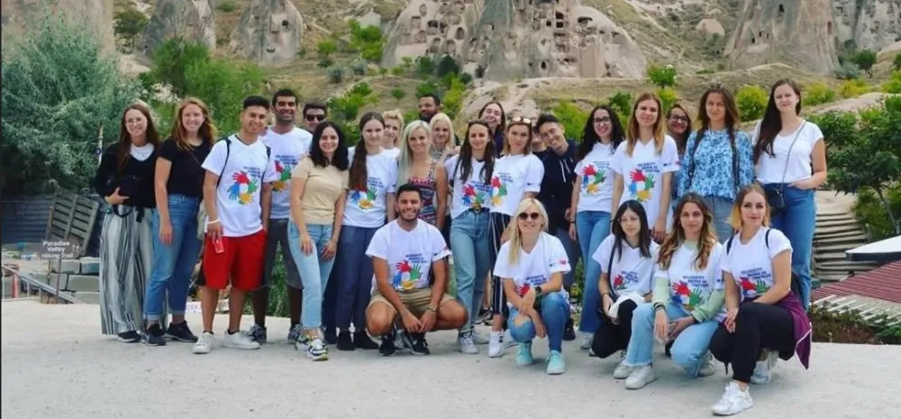 GENÇLER GÖNÜLLÜLÜK PROJELERİYLE ALANYA’DAN AVRUPA’YA AÇILACAK