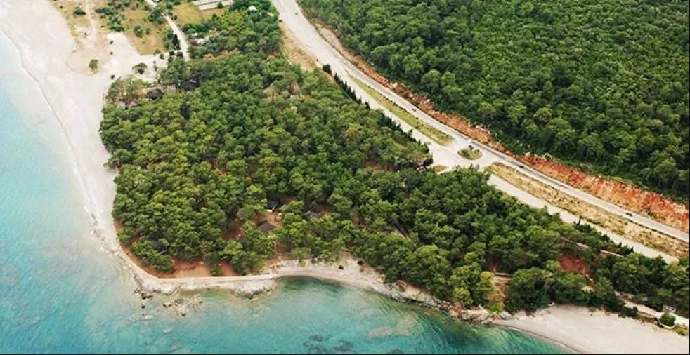 ANTALYA KINDILÇEŞME’DE KAMP ALANI İHALEYE ÇIKTI.. MİMARLAR ODASI TEPKİ GÖSTERDİ