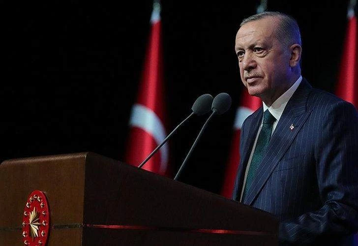‘SOSYAL MEDYADA KULLANILAN TÜRKÇE TAM BİR FELAKET HABERCİSİ’