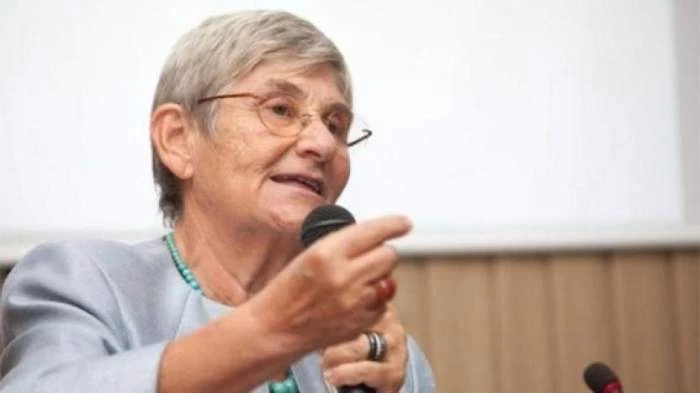 CANAN KARATAY ISRAR EDİYOR.. ‘BUNLARI TÜKETİN HASTA OLMAZSINIZ’