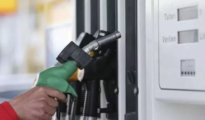 MOTORİNE 2 LİRA 38 KURUŞLUK İNDİRİM GELDİ