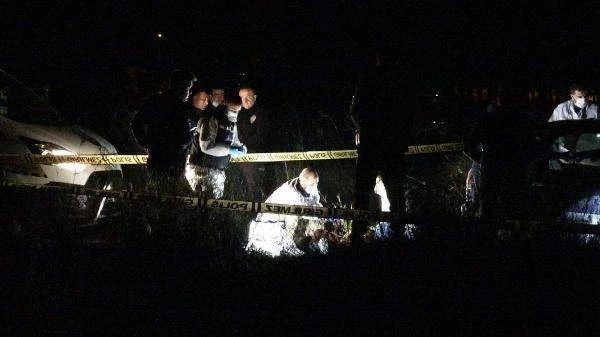 ANTALYA’DA BİR POLİS ARACINDA ÖLÜ BULUNDU.. ‘İNTİHAR OLABİLİR’