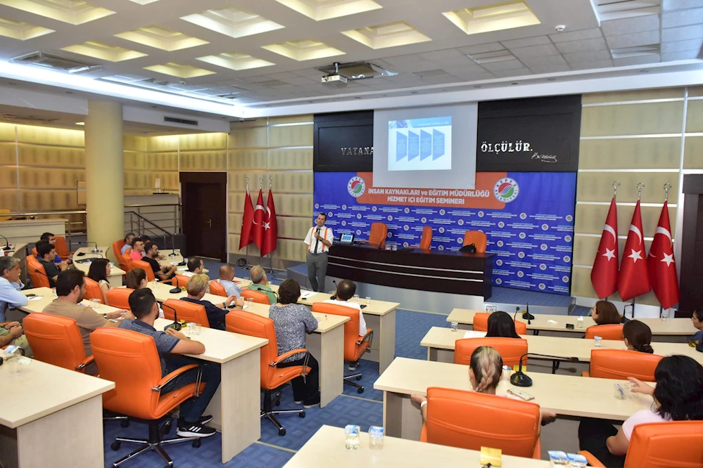 CHP’DEN MP’YE GİTMİŞTİ.. KÜÇÜKKURU ŞİMDİ DE İYİ PARTİ’YE GEÇTİ
