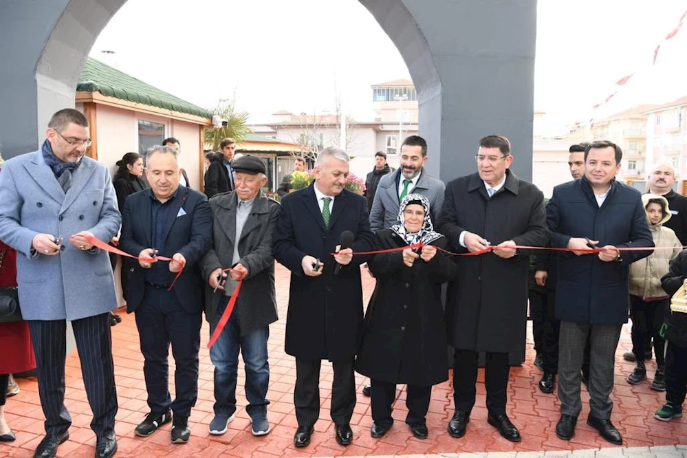 VALİ YAZICI EMEKLİLER MERKEZİ’NİN AÇILIŞINA KATILDI