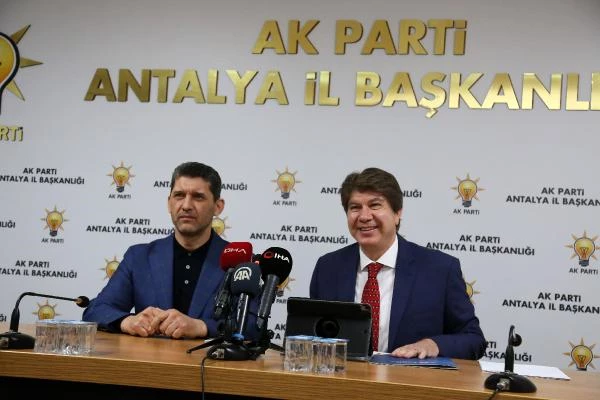 MENDERES TÜREL.. MİLLETVEKİLLİĞİ İÇİN ADAYLIK BAŞVURUSUNU YAPTI