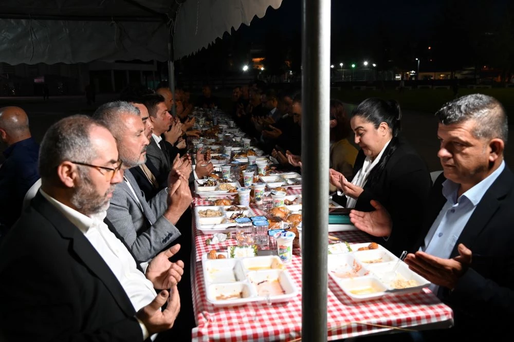 MANAVGAT HALKI İFTARDA BULUŞTU