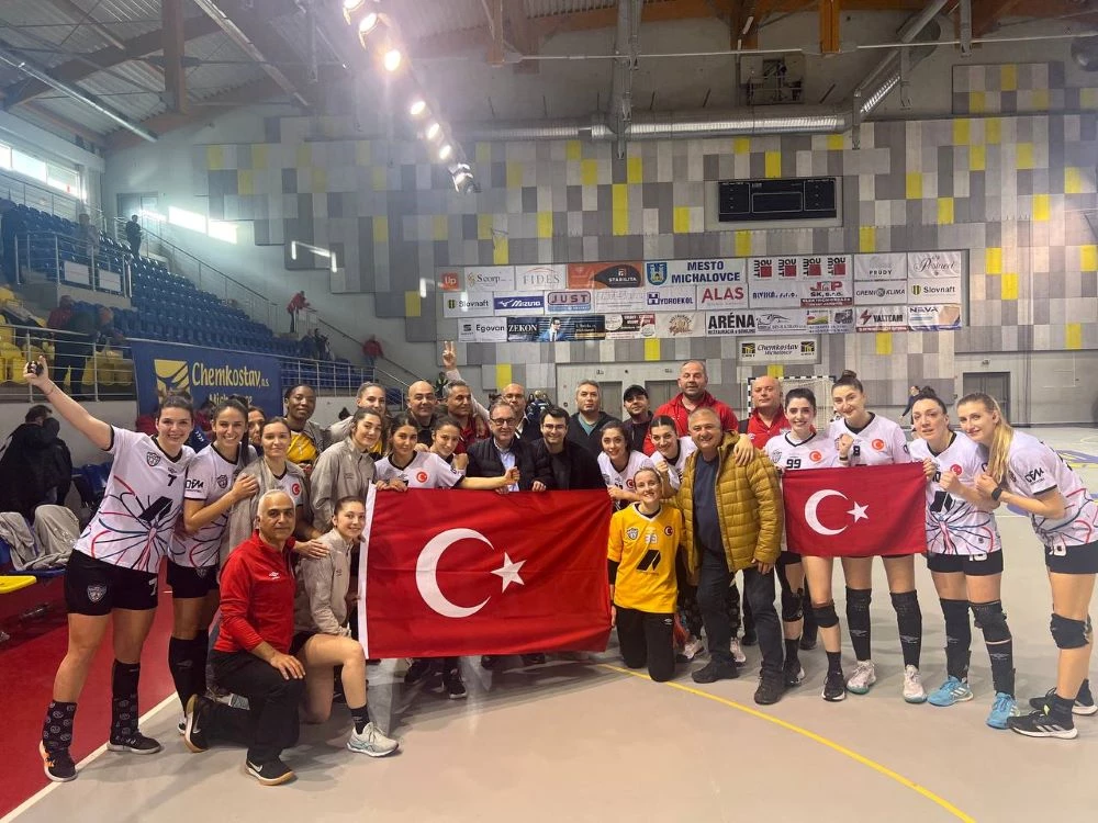 KADINLAR HENTBOL.. KONYAALTI AVRUPA KUPASI FİNALİNDE