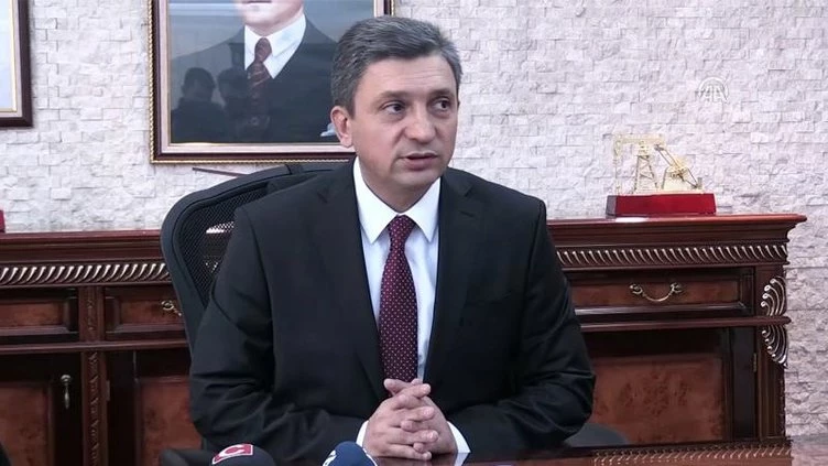 ERSİN YAZICI MALATYA, HULUSİ ŞAHİN ANTALYA VALİSİ OLDU