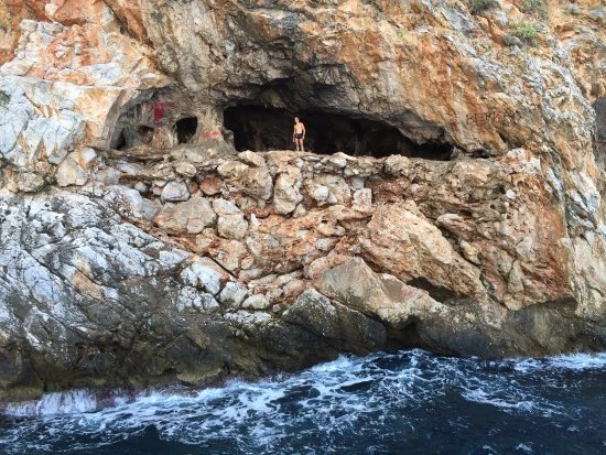 ANTALYA’NIN EN ÇOK TURİST ÇEKEN YERİ.. AŞIKLAR MAĞARASI