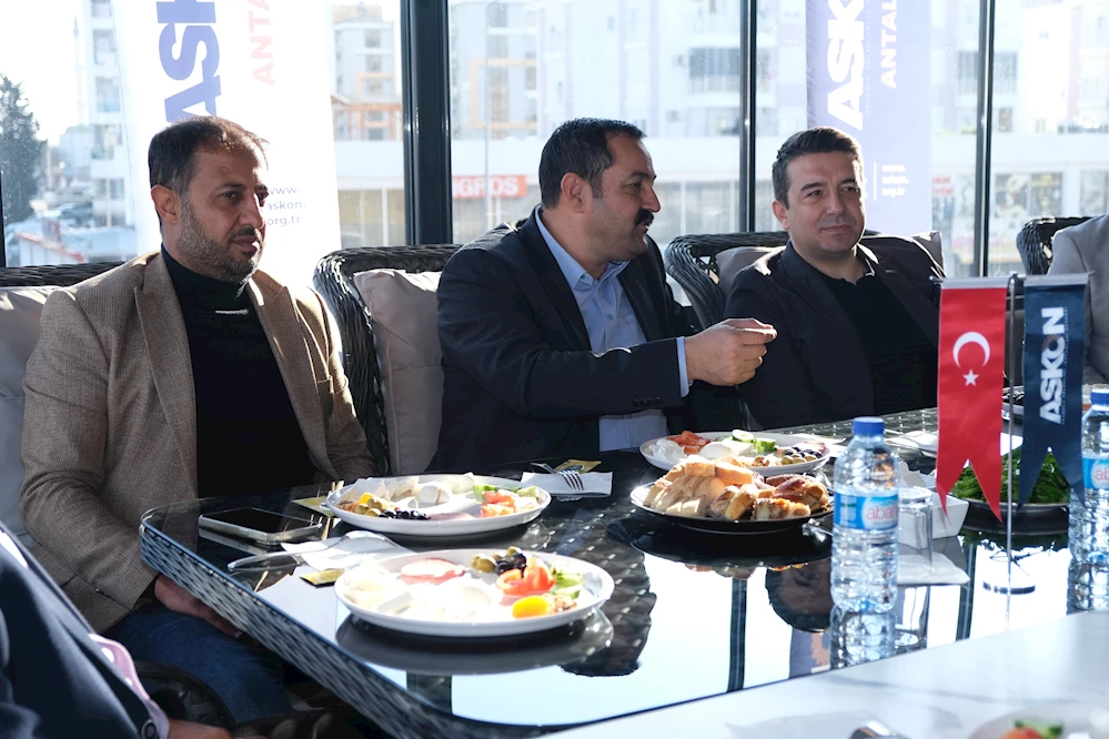 RIZA SÜMER..  ‘SEÇİMİ HİZMET HEYECANI OLAN KAZANACAK’