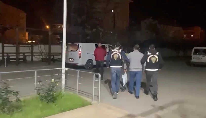 HAKAN TÜTÜNCÜ.. ‘ANTALYA’NIN ALTIN ÇAĞINI HEP BERABER BAŞLATALIM’